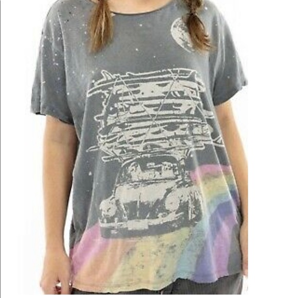 Magnolia Pearl Happy Tee - Picture 3 of 12